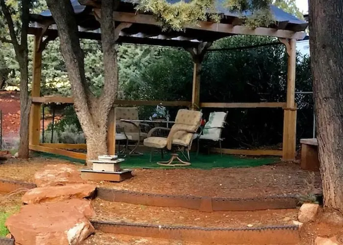 Holiday home Spacious House With Hot Tub Spa, To Enjoy Red Rock View, Near Amitabha Stupa, And Trails