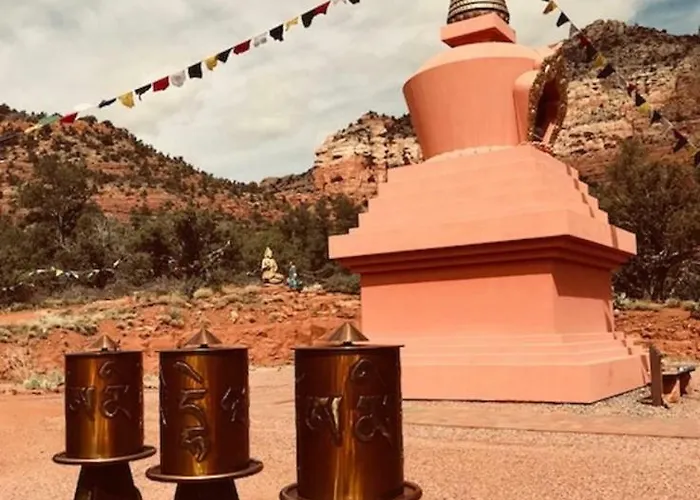 Spacious House With Hot Tub Spa, To Enjoy Red Rock View, Near Amitabha Stupa, And Trails Holiday home *